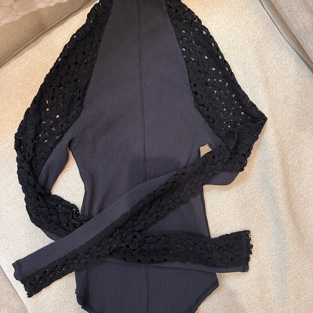 Free People Black Ribbed Women's Top - Picture 3 of 5